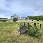 Casa de Férias Brontes House *