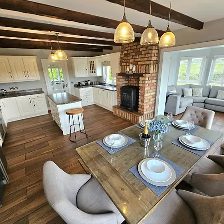 Brontes House Holiday home *
