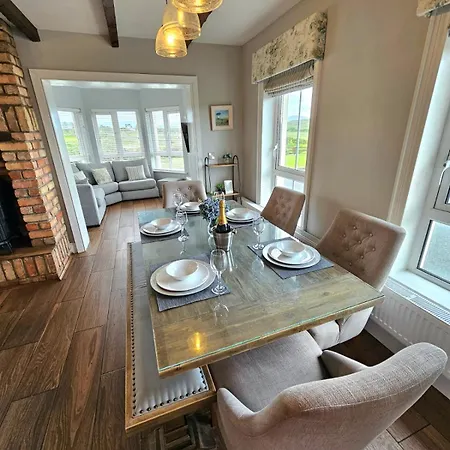 Brontes House Dungloe