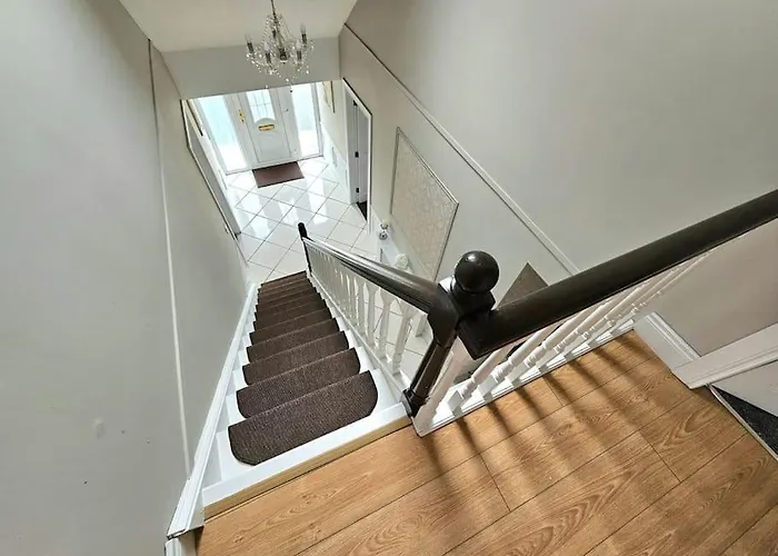 Holiday home Brontes House